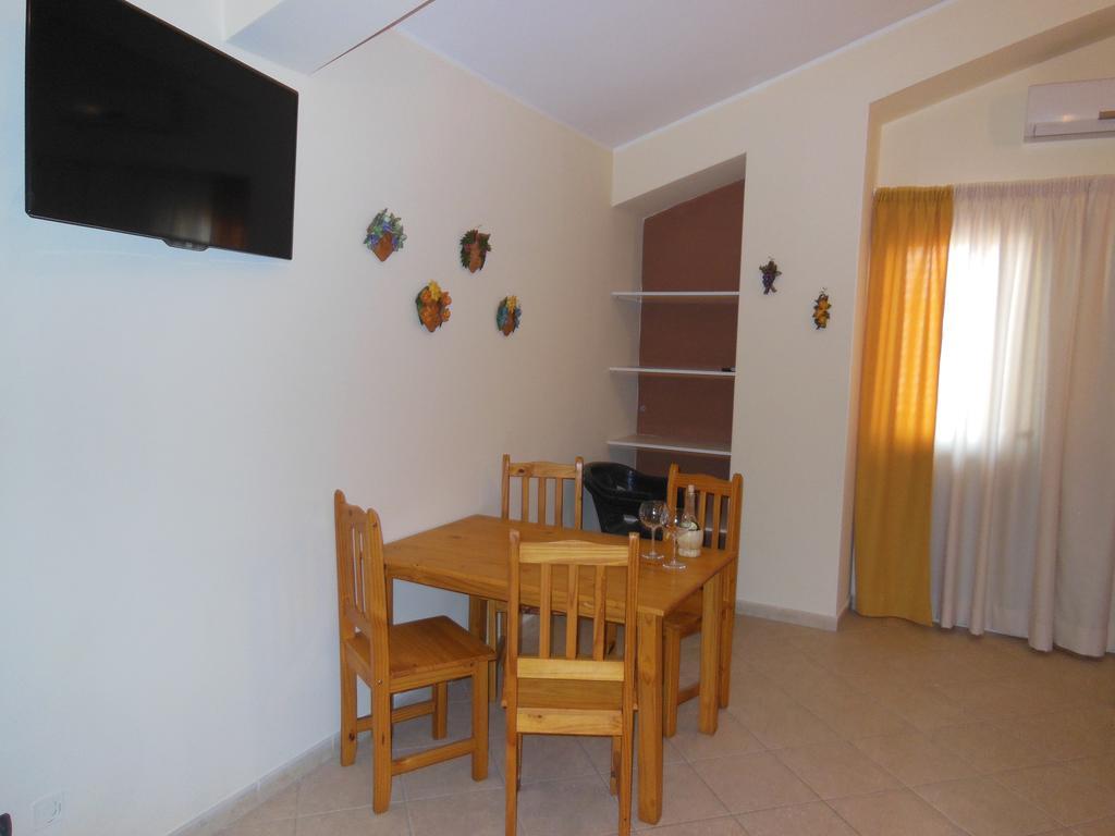 B&B La Sirena Santa Teresa Di Riva Kamer foto